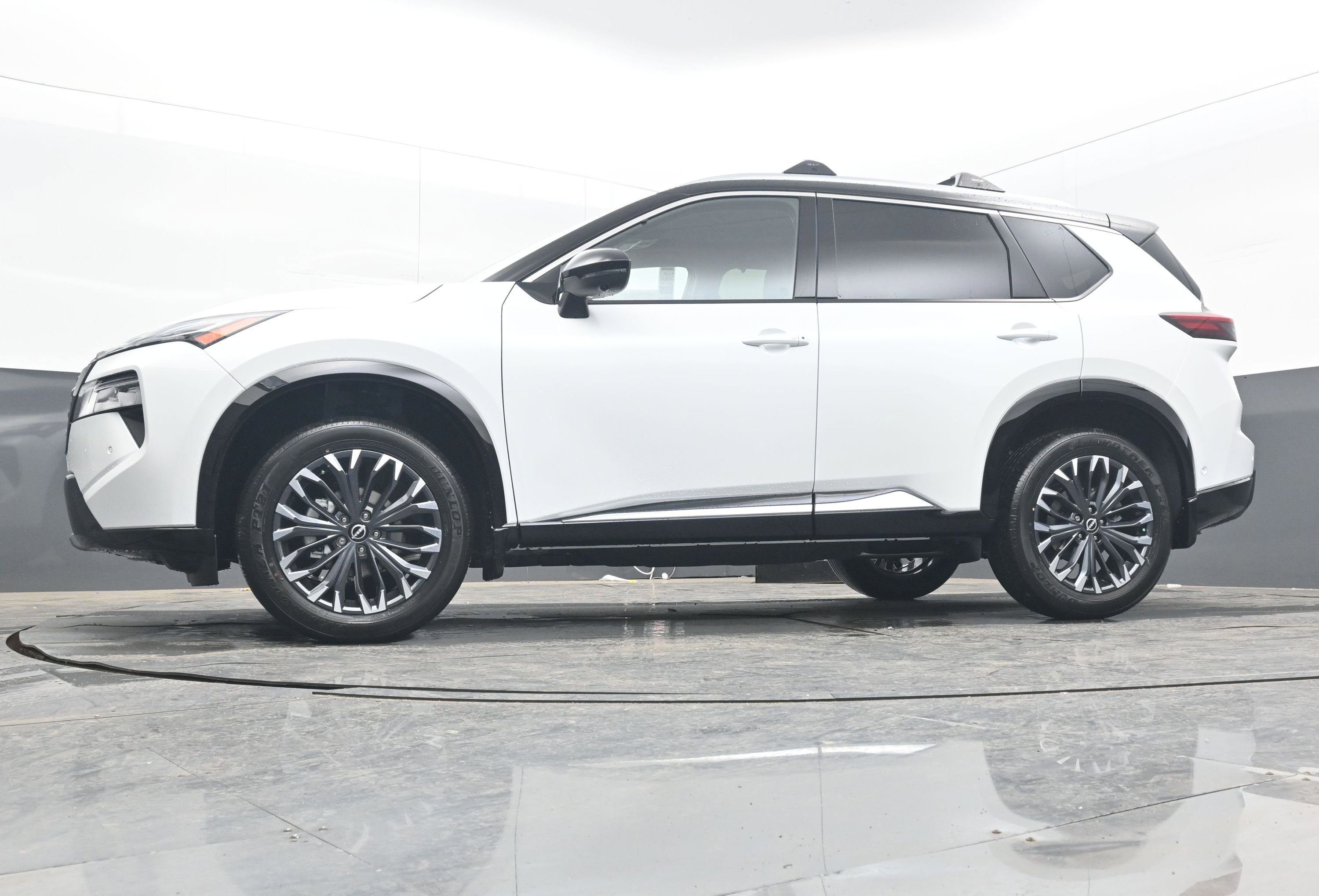 New 2026 Nissan Rogue Platinum w/ Platinum Premium Package AWD/4WD image 25