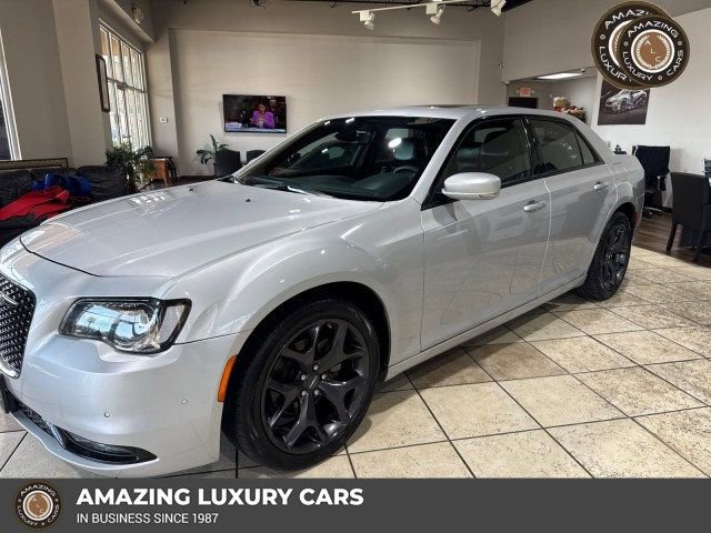 Used 2023 Chrysler 300 S
