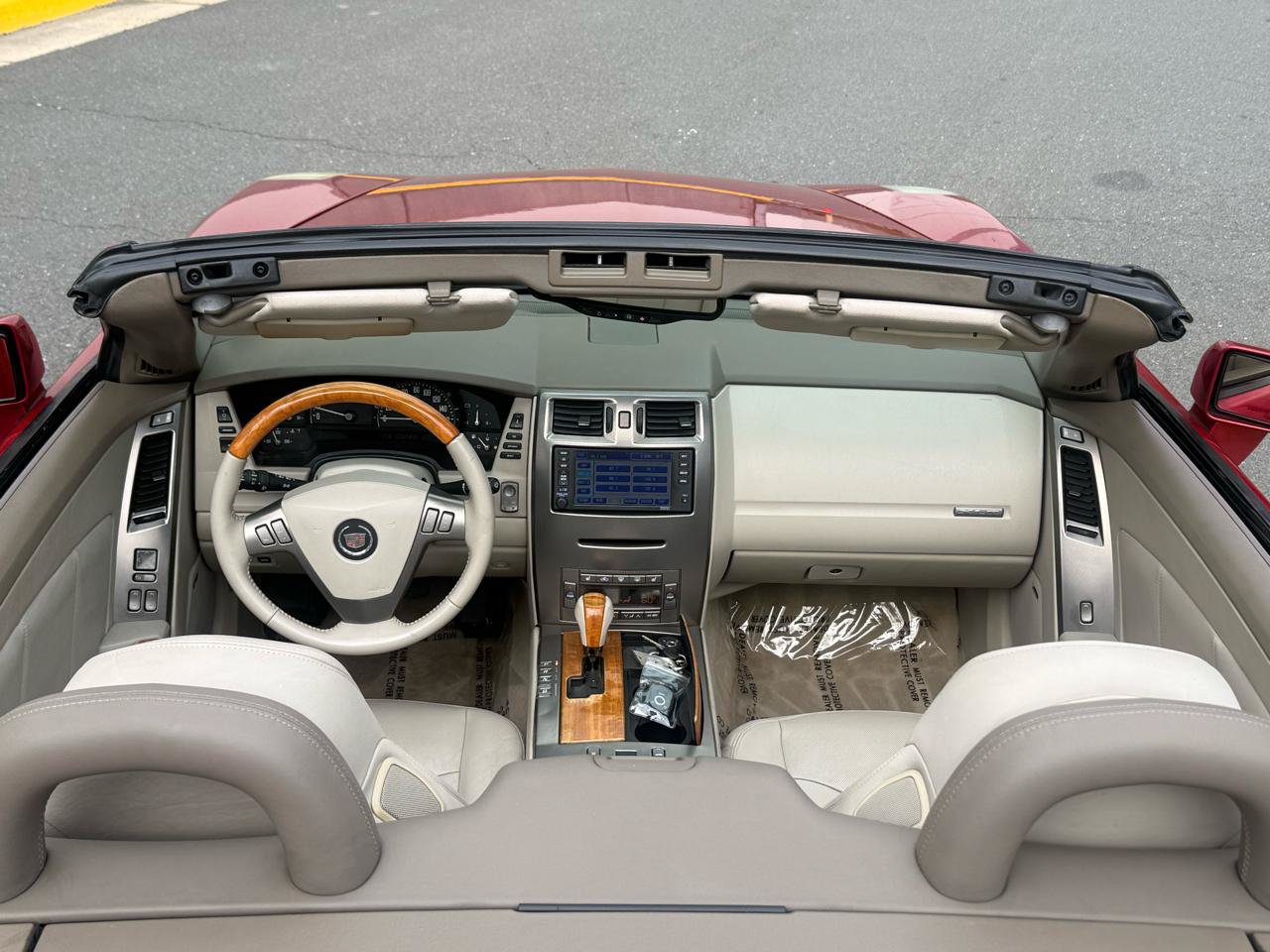 Used 2004 Cadillac XLR RWD image 34