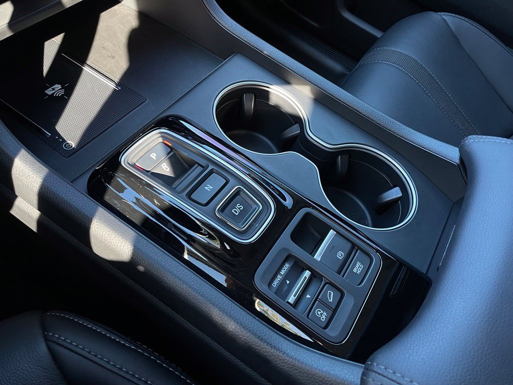 Certified 2025 Honda Pilot Touring image 19