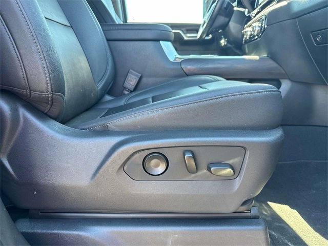 Used 2024 GMC Sierra 3500 SLT w/ SLT Premium Package image 14