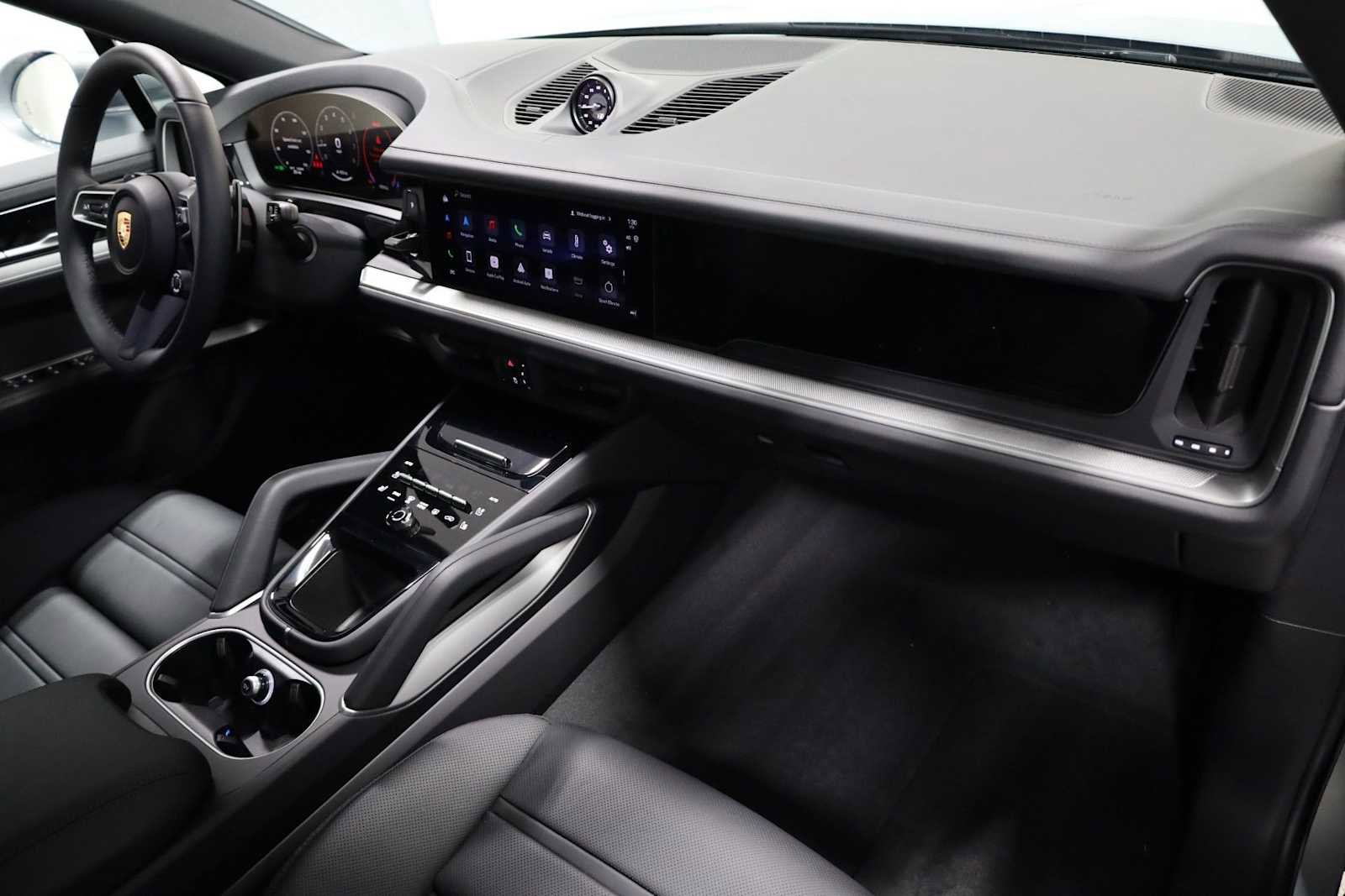 New 2026 Porsche Cayenne Coupe AWD/4WD image 6