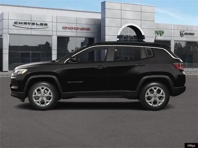 New 2024 Jeep Compass Latitude w/ Convenience Group image 3