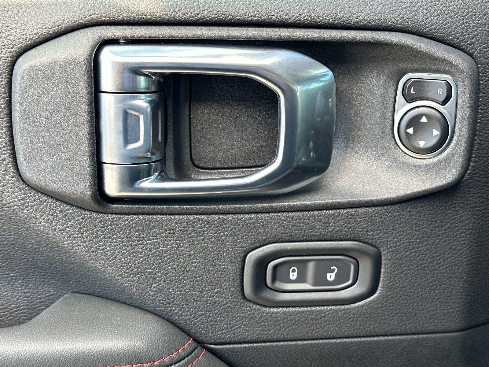 New 2026 Jeep Gladiator Rubicon w/ Safety Group image 20