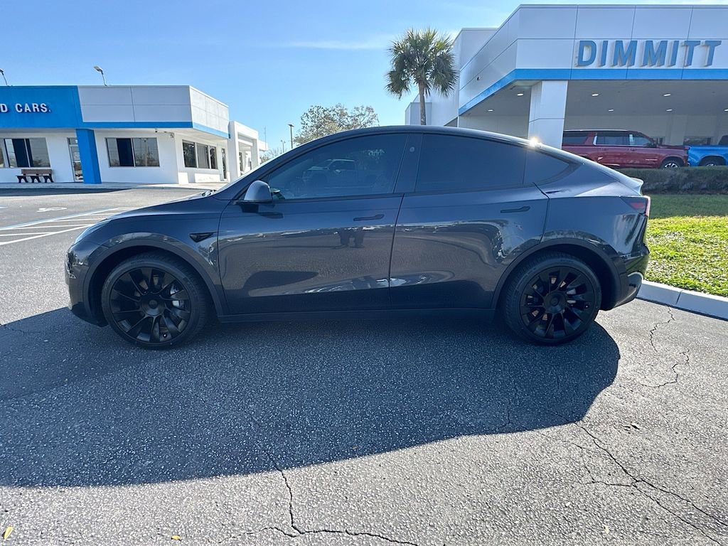 Used 2024 Tesla Model Y Long Range image 9