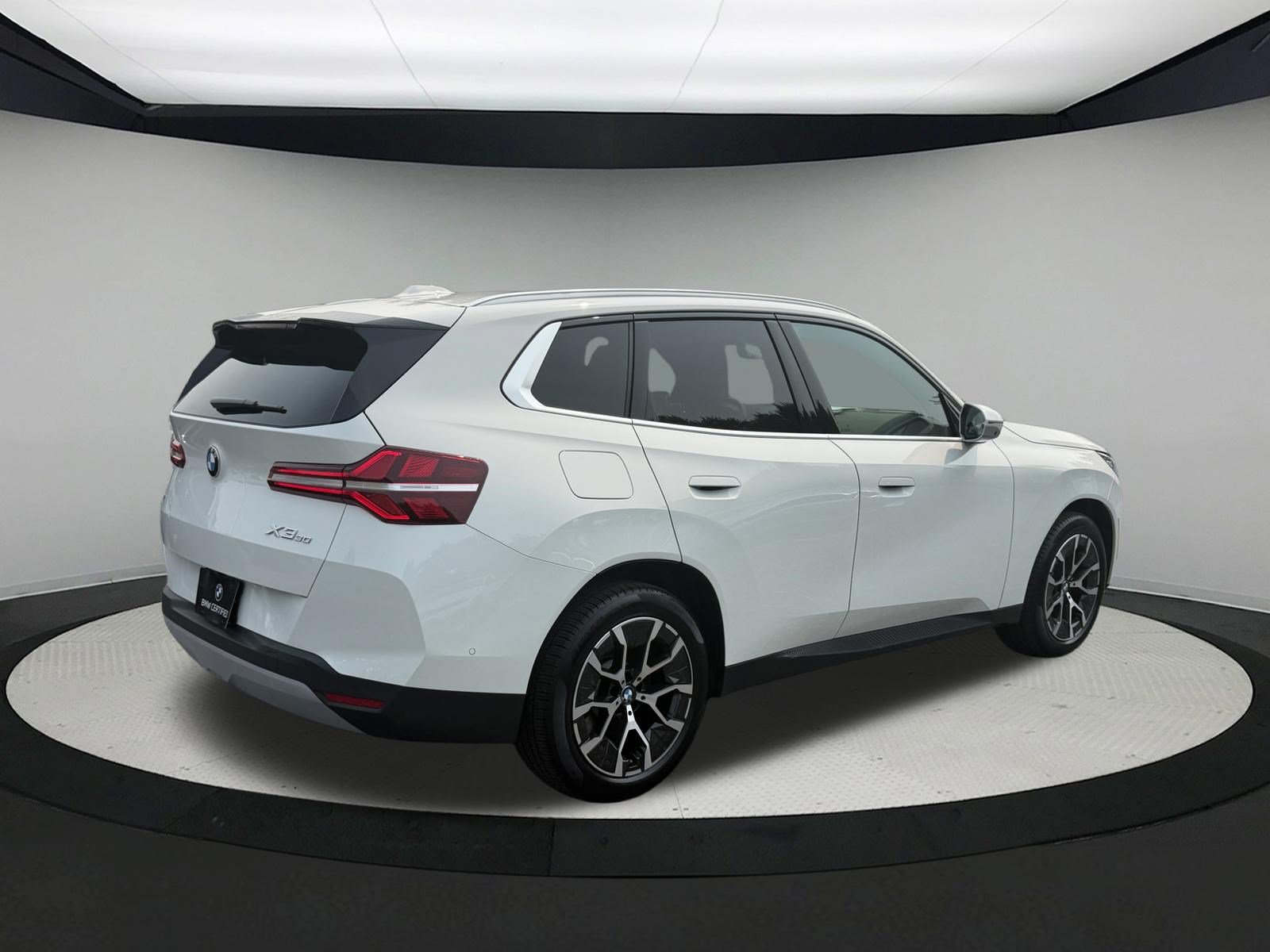 Certified 2025 BMW X3 xDrive30i w/ Premium Package AWD/4WD image 4