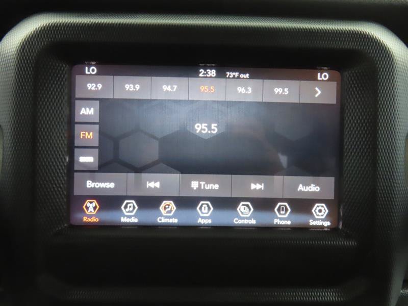 Used 2021 Jeep Gladiator Sport AWD/4WD image 18