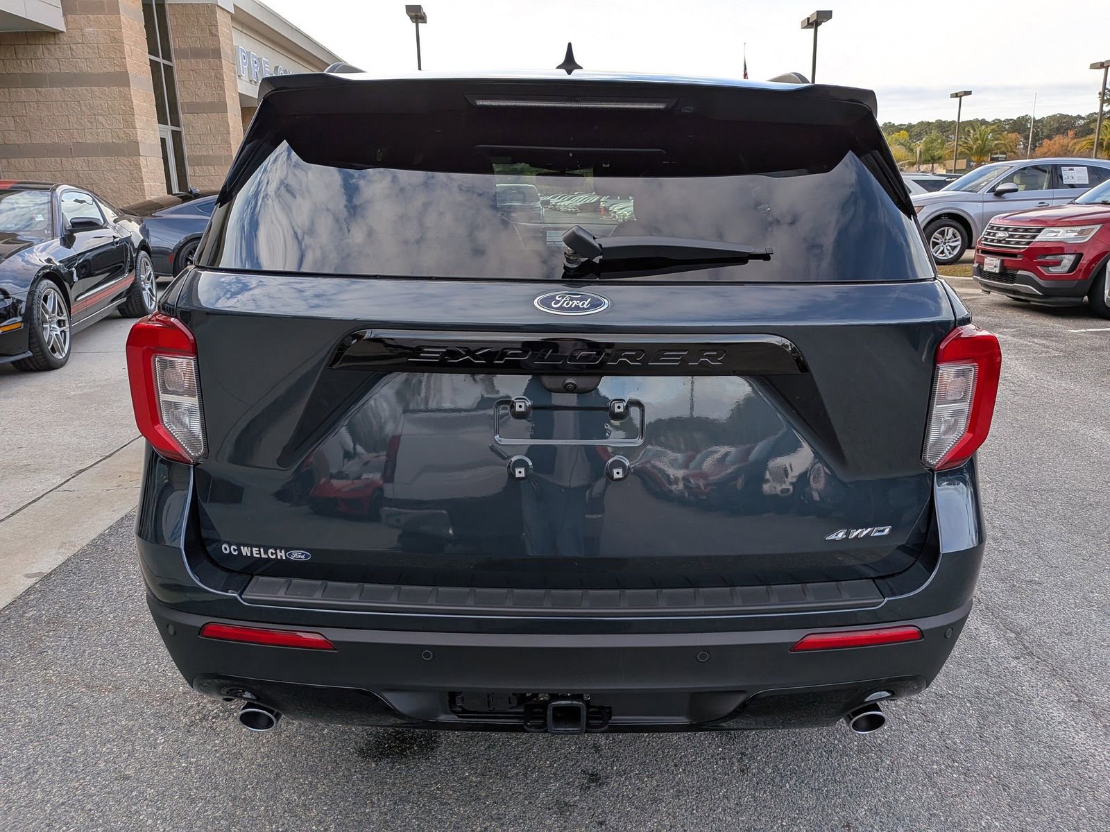 Certified 2024 Ford Explorer ST-Line w/ Class IV Trailer Tow Package image 5