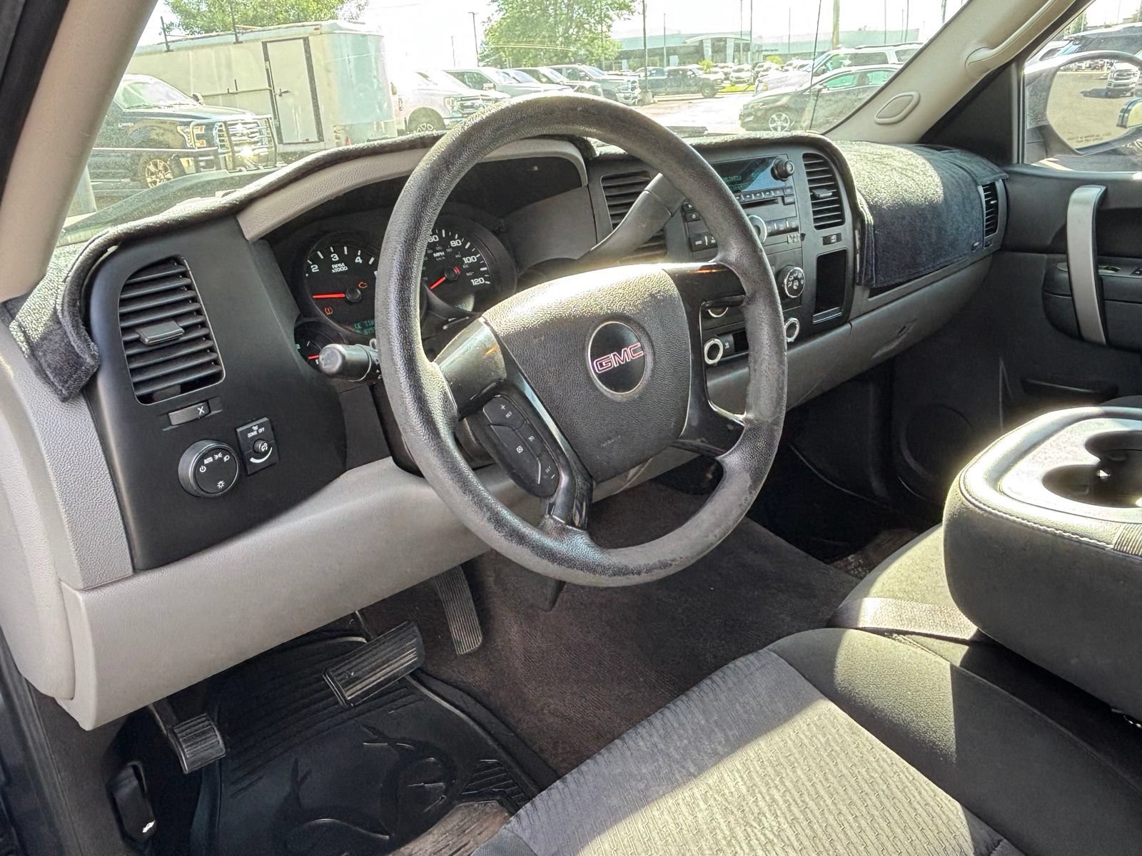 Used 2010 GMC Sierra 1500 SL RWD image 13