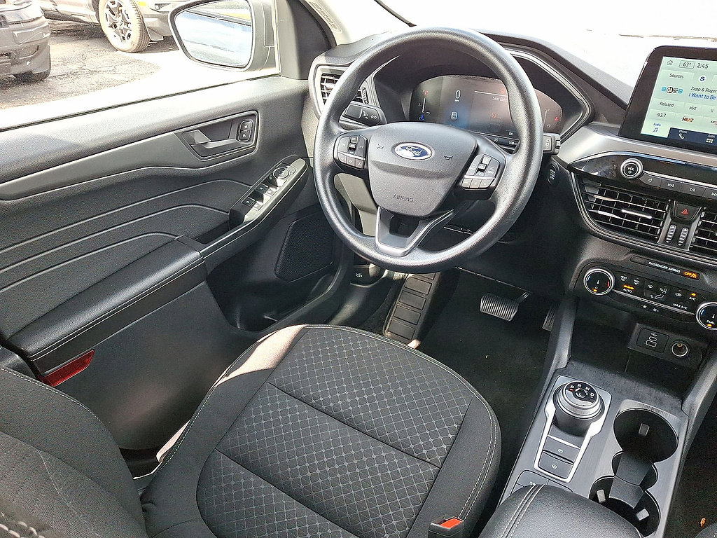 Certified 2025 Ford Escape Active AWD/4WD image 15