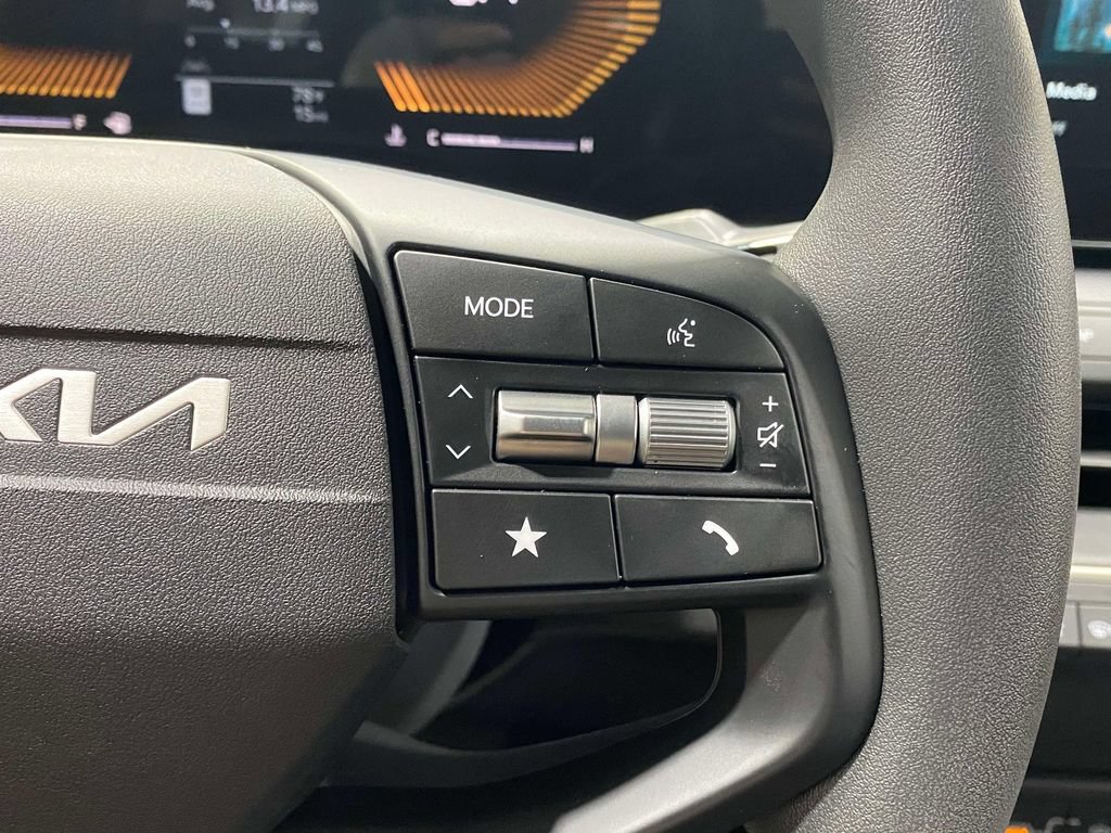 New 2026 Kia K4 FWD image 22