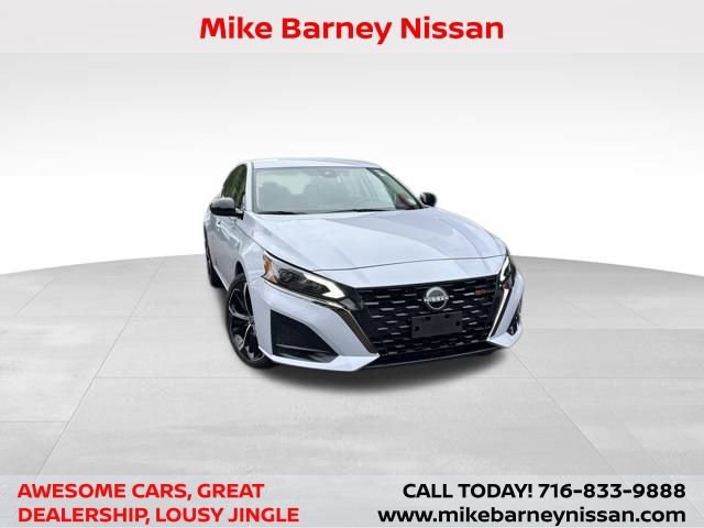 Used 2024 Nissan Altima 2.5 SR
