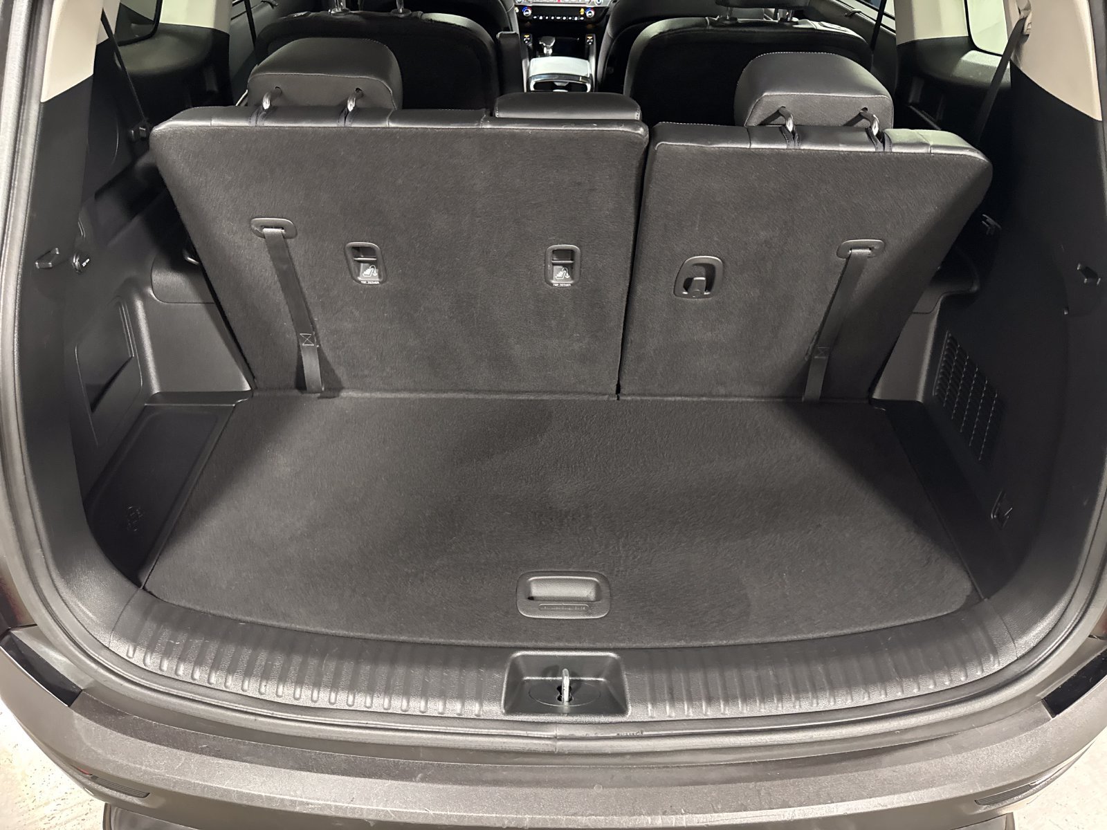Used 2022 Kia Telluride EX w/ EX Premium Package AWD/4WD image 26