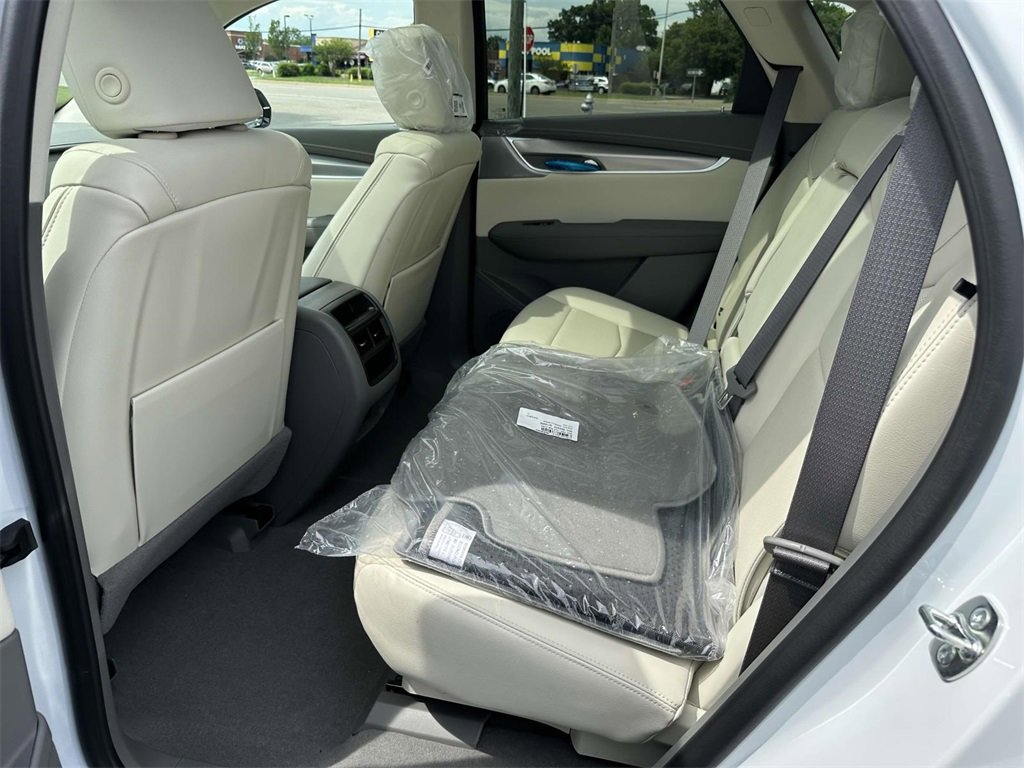 New 2025 Cadillac XT5 Premium Luxury image 13
