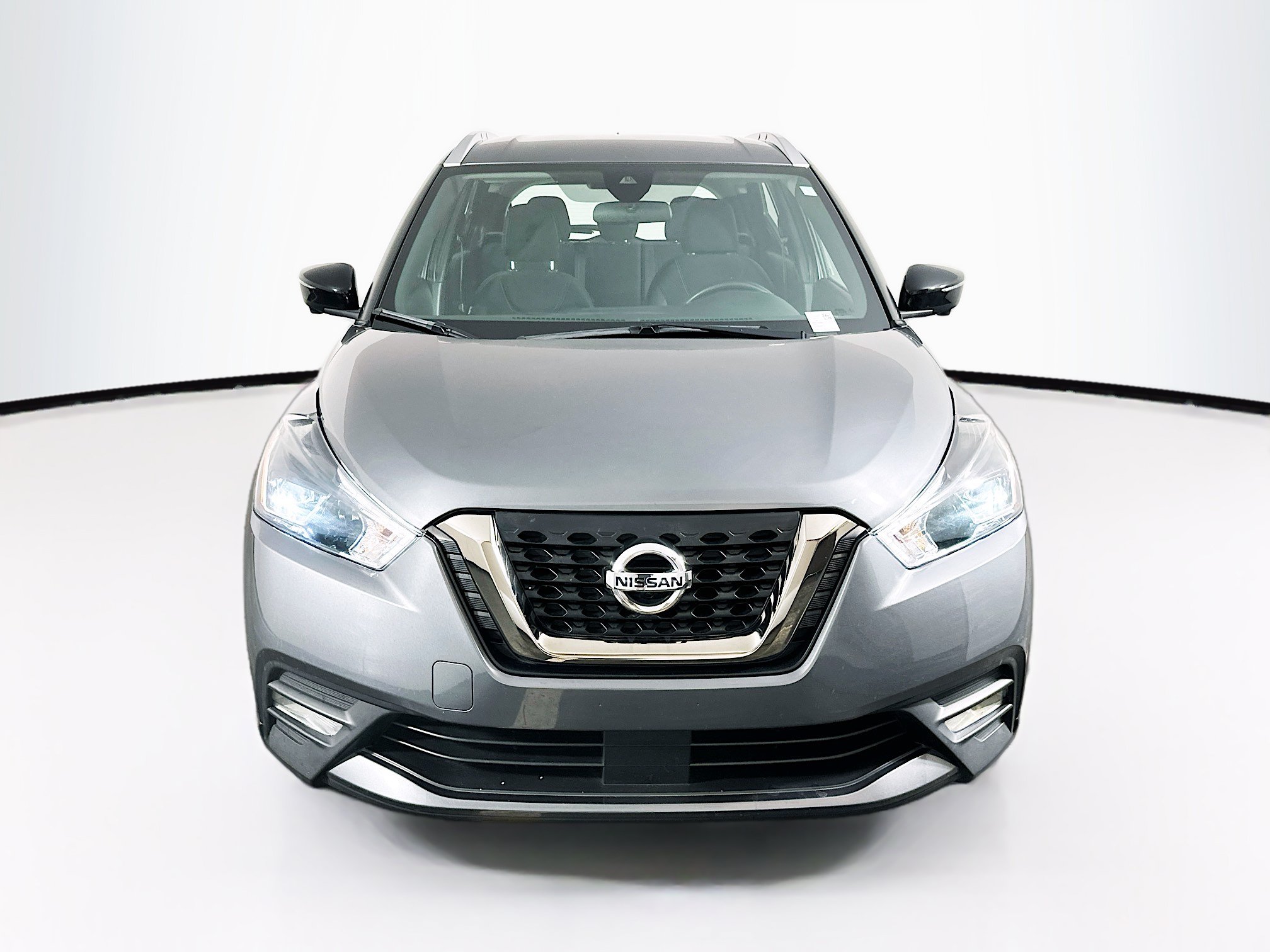Used 2020 Nissan Kicks SR FWD image 2