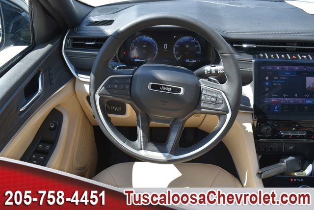 Used 2024 Jeep Grand Cherokee Limited image 28