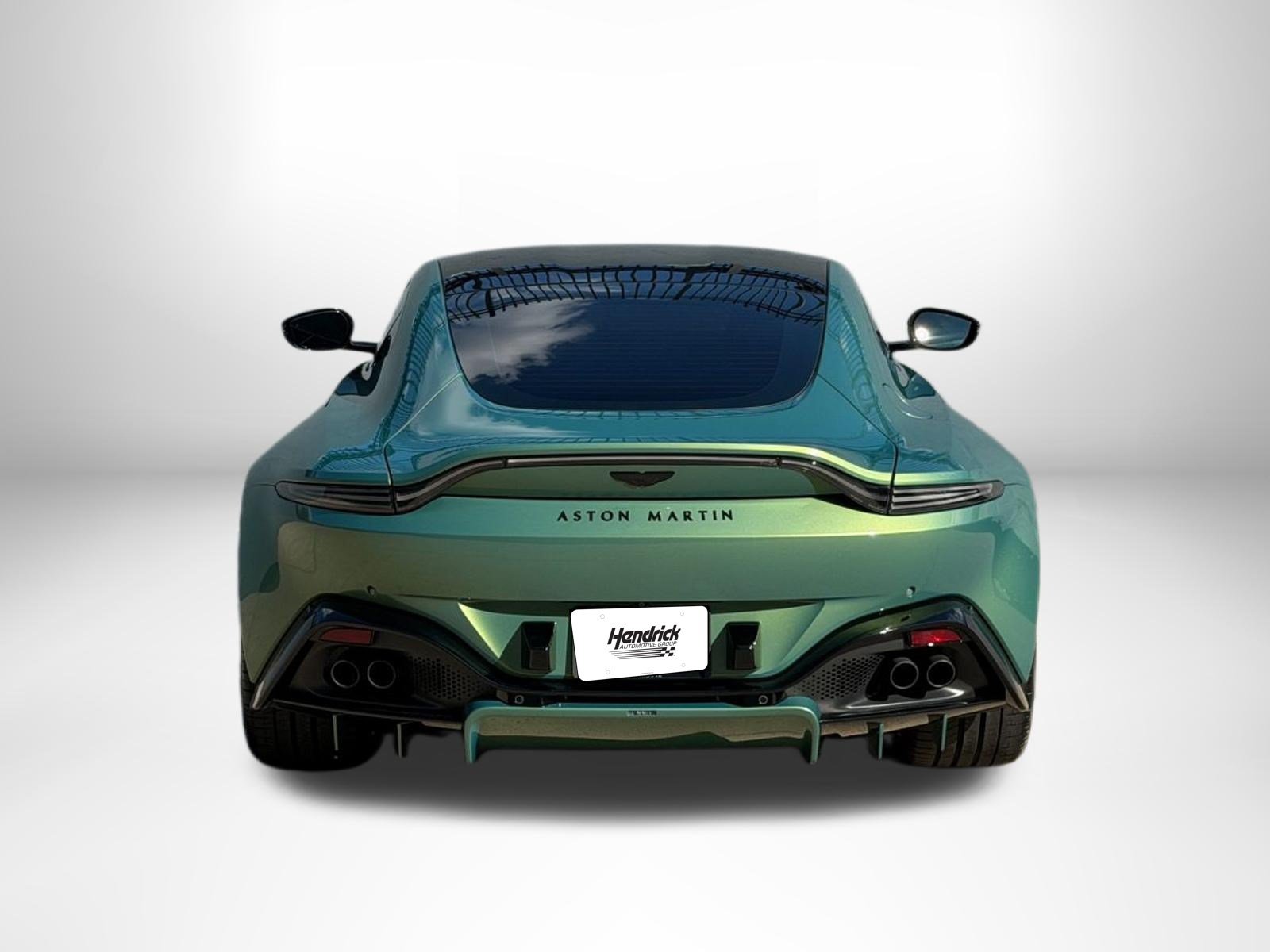Used 2023 Aston Martin V8 Vantage Coupe RWD image 15