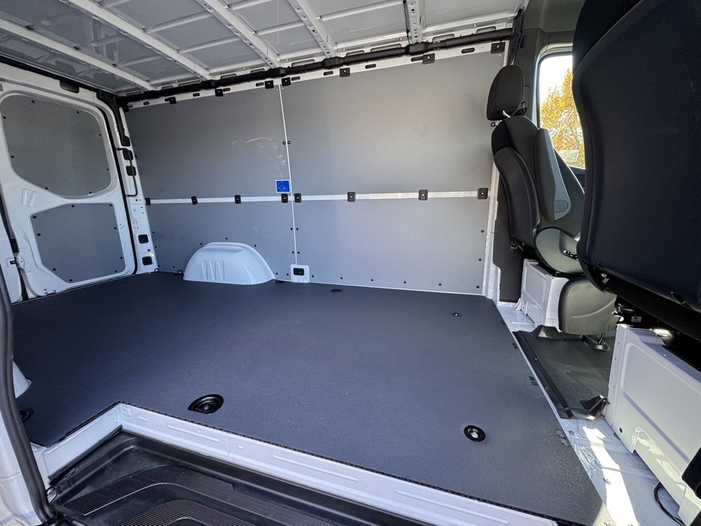 Used 2021 Mercedes-Benz Sprinter 1500 image 11