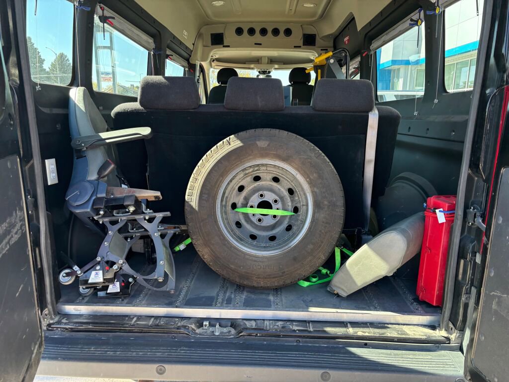 Used 2014 RAM ProMaster 2500 w/ Interior Convenience Group image 9