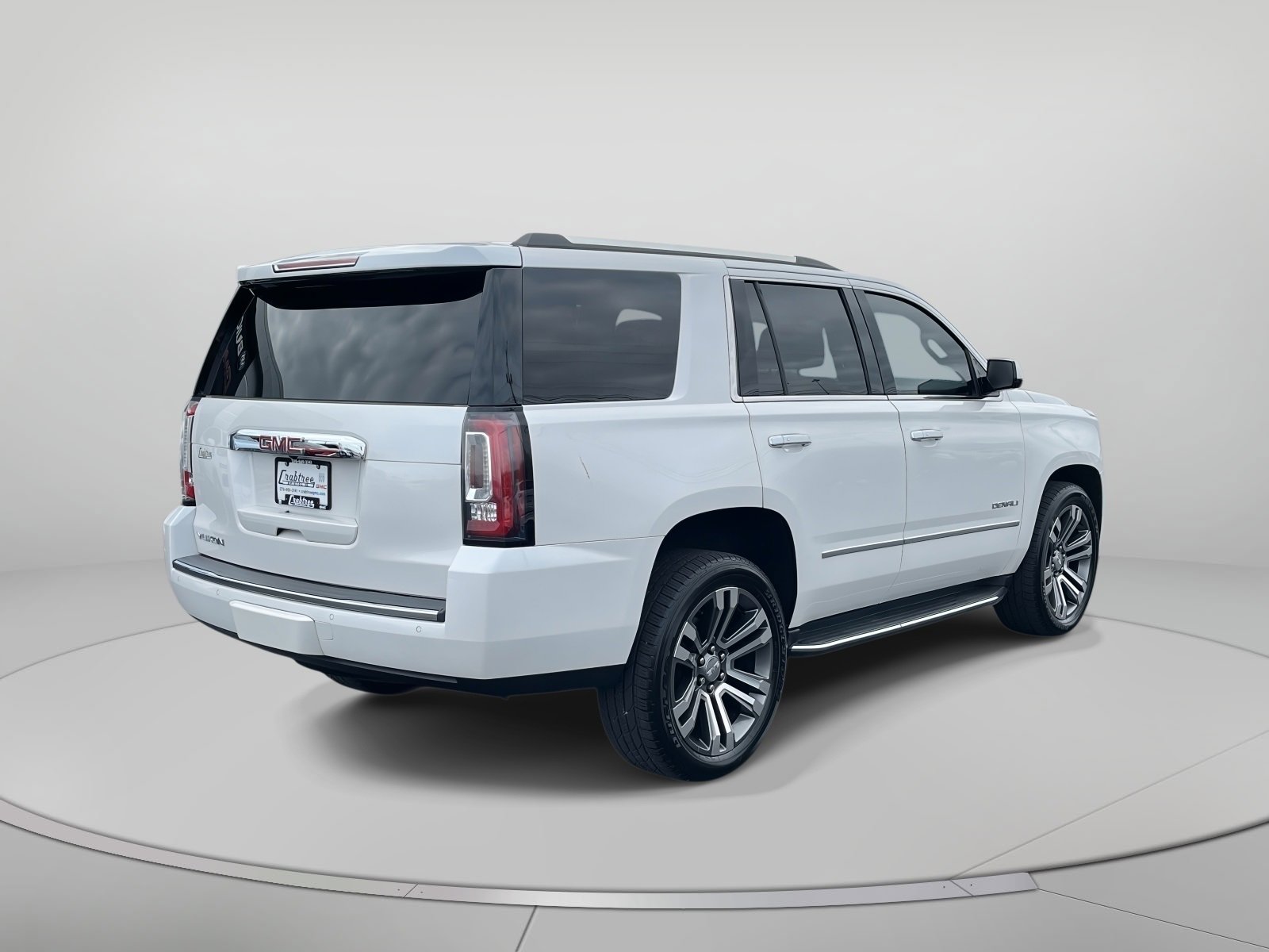 Used 2017 GMC Yukon Denali w/ Open Road Package image 3