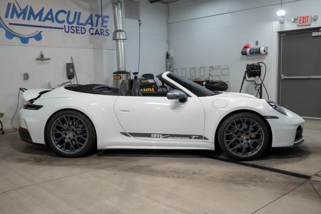 Used 2025 Porsche 911 Carrera T RWD image 2