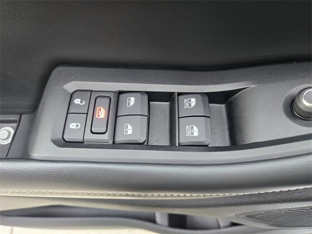 Used 2023 Jeep Grand Cherokee L Laredo image 15