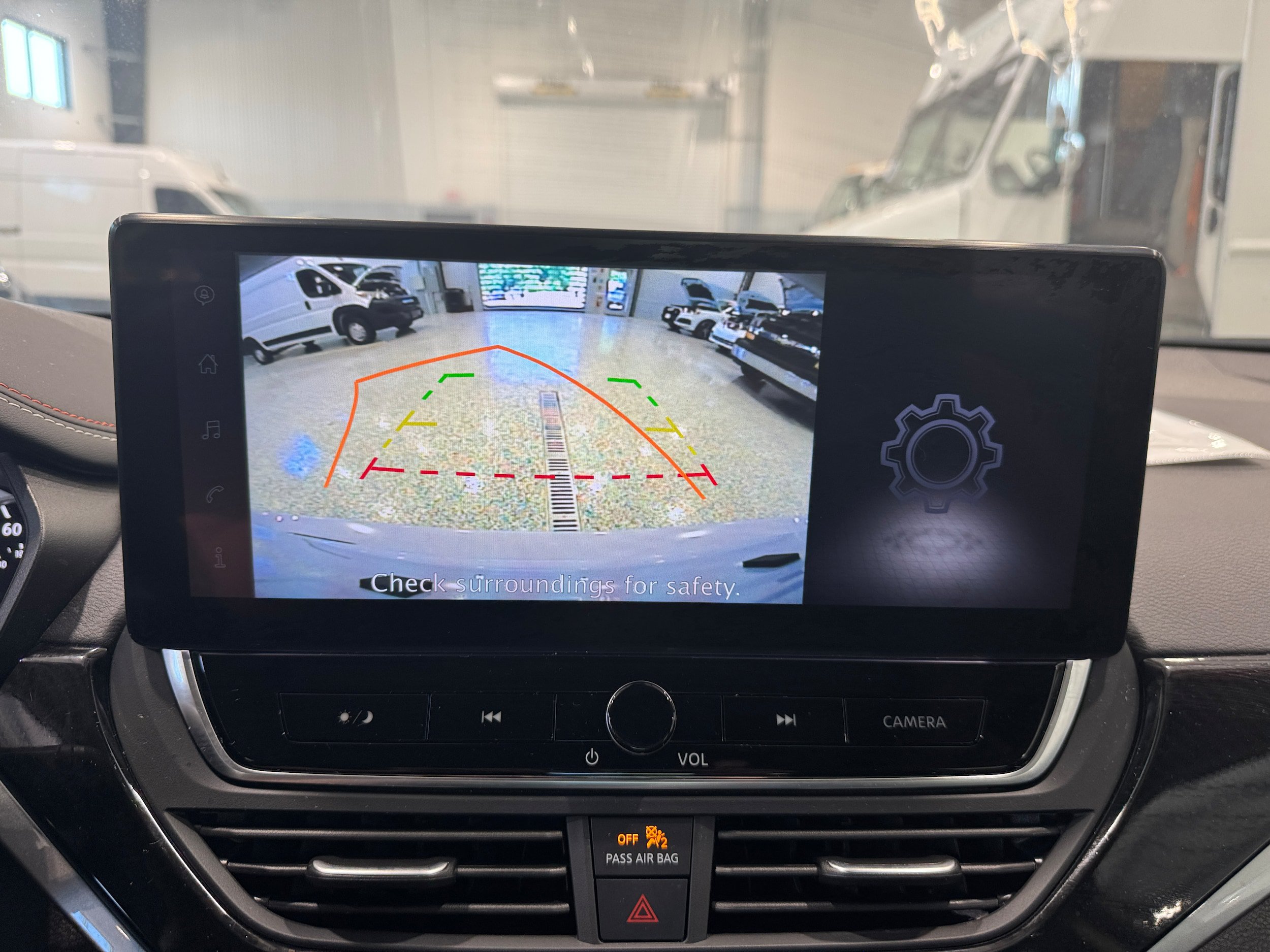 Used 2025 Nissan Altima 2.5 SR AWD/4WD image 23