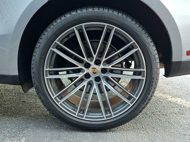 Certified 2026 Porsche Macan AWD/4WD image 14