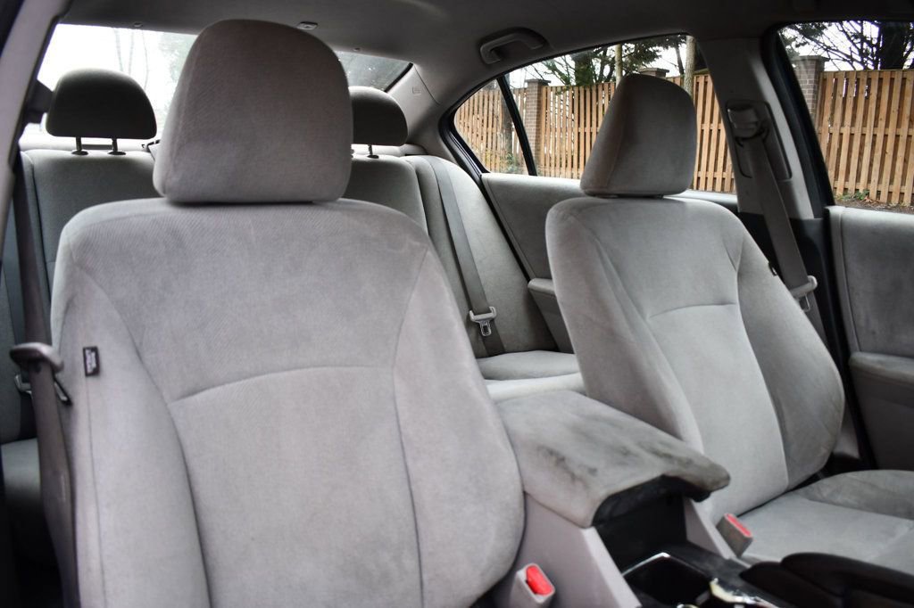 Used 2013 Honda Accord LX image 24