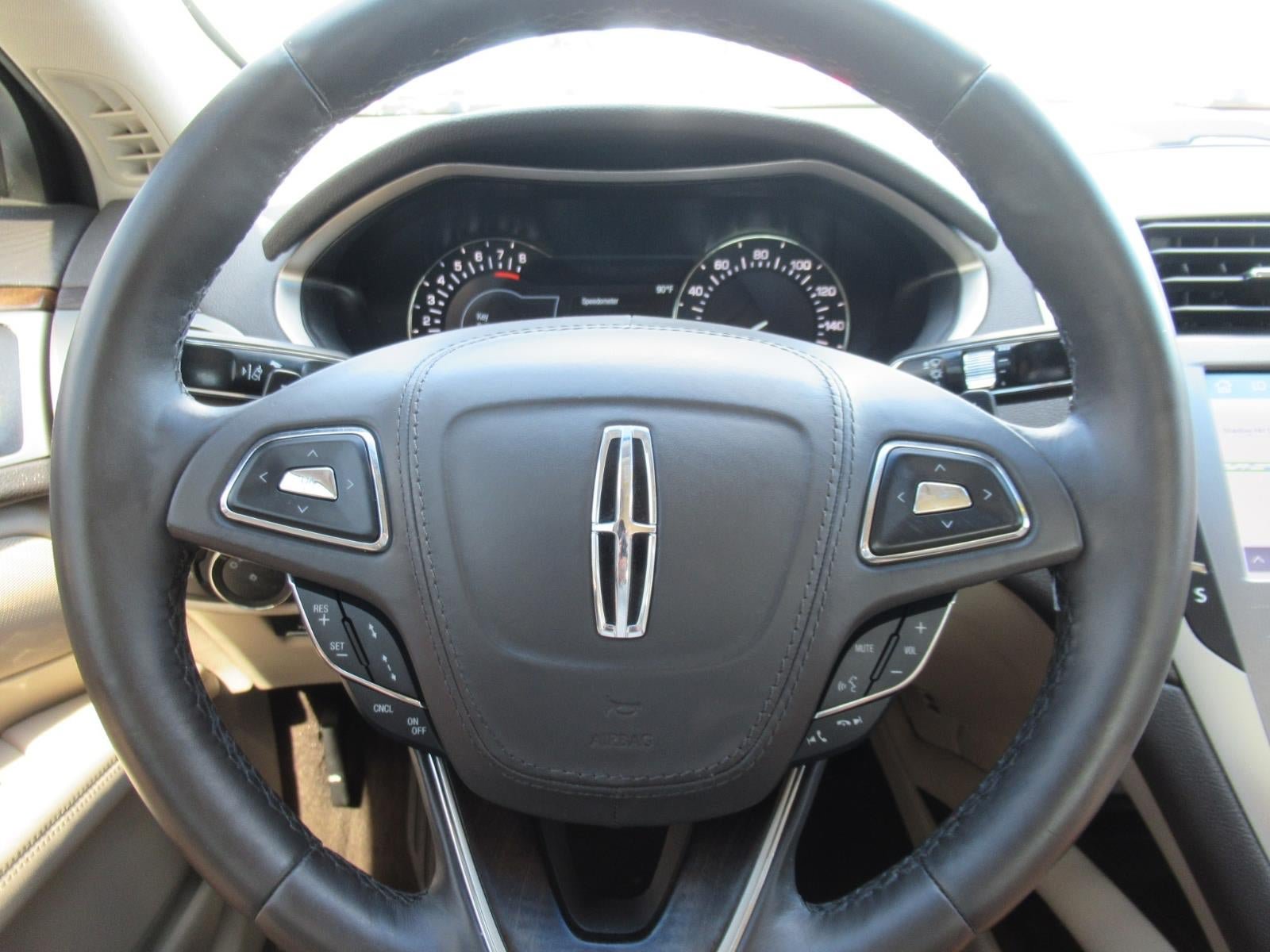 Used 2020 Lincoln MKZ Reserve w/ Monochromatic Package AWD/4WD image 26