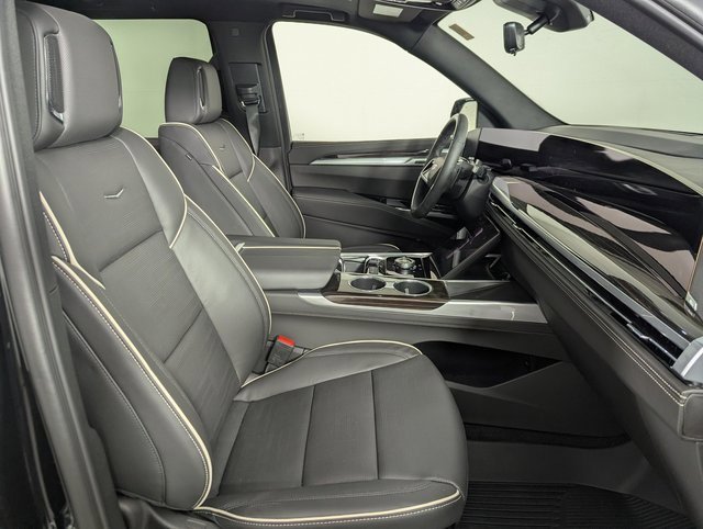 Used 2025 Cadillac Escalade Premium Luxury w/ Touring Package image 24