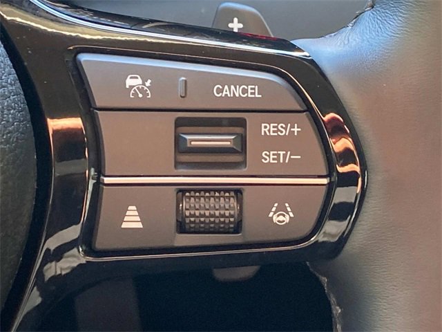 Used 2025 Honda Pilot Elite image 21