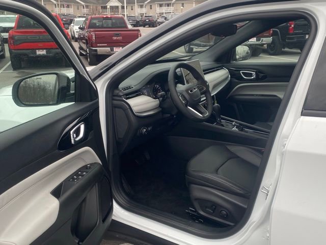 New 2026 Jeep Compass Limited image 14