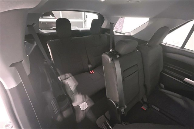 Used 2021 Ford Explorer XLT image 25