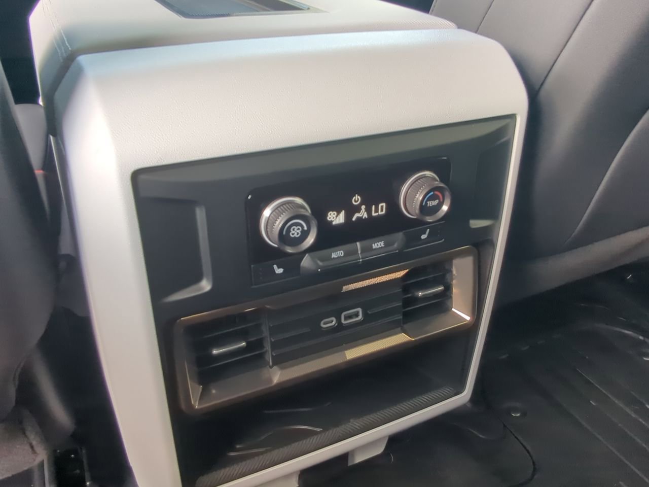 Used 2025 GMC Hummer EV 2X AWD/4WD image 22