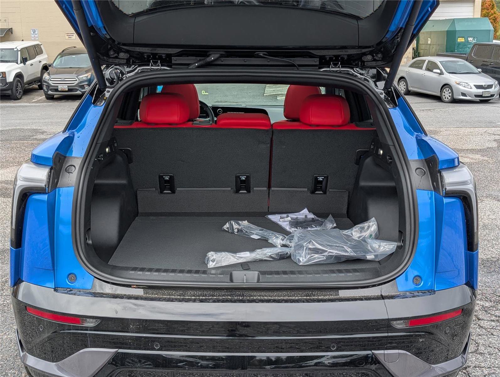 New 2026 Chevrolet Blazer EV SS w/ LPO, Tech Bronze Package image 8