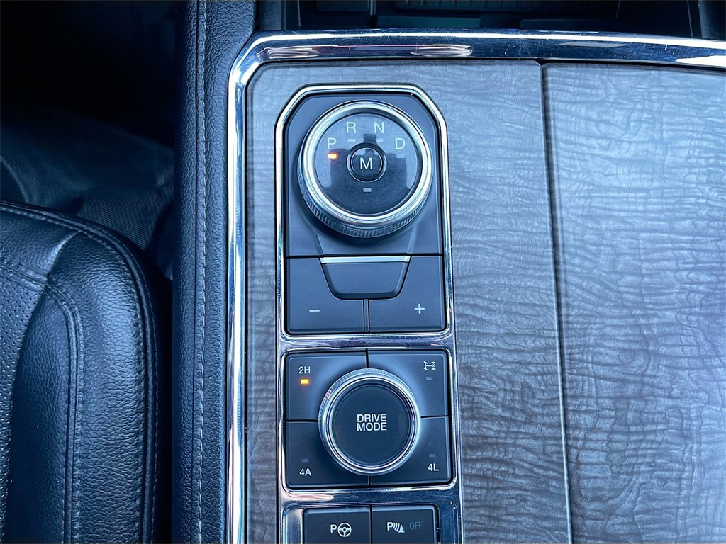 Used 2021 Ford Expedition Limited image 17