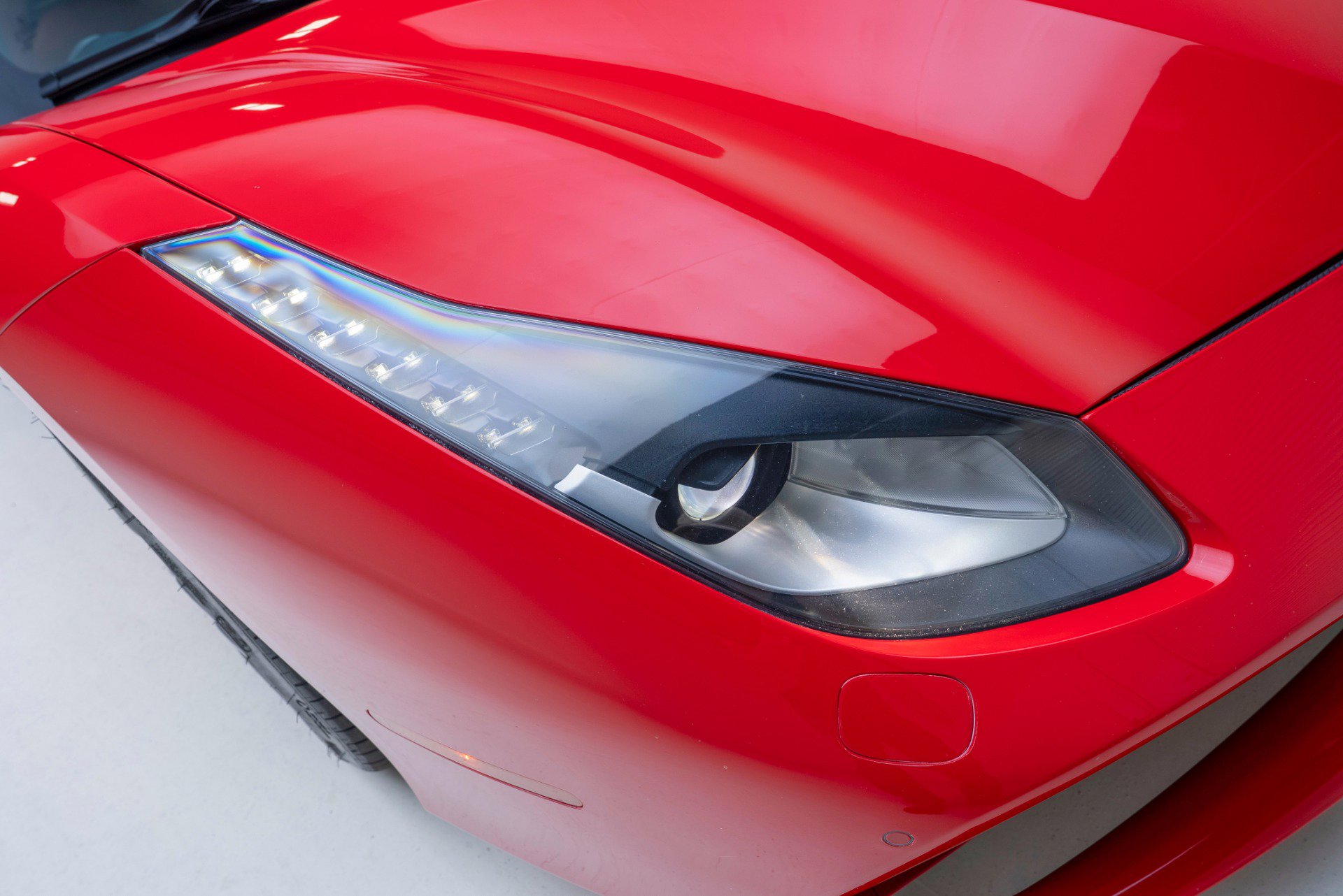 Used 2016 Ferrari 488 GTB RWD image 17