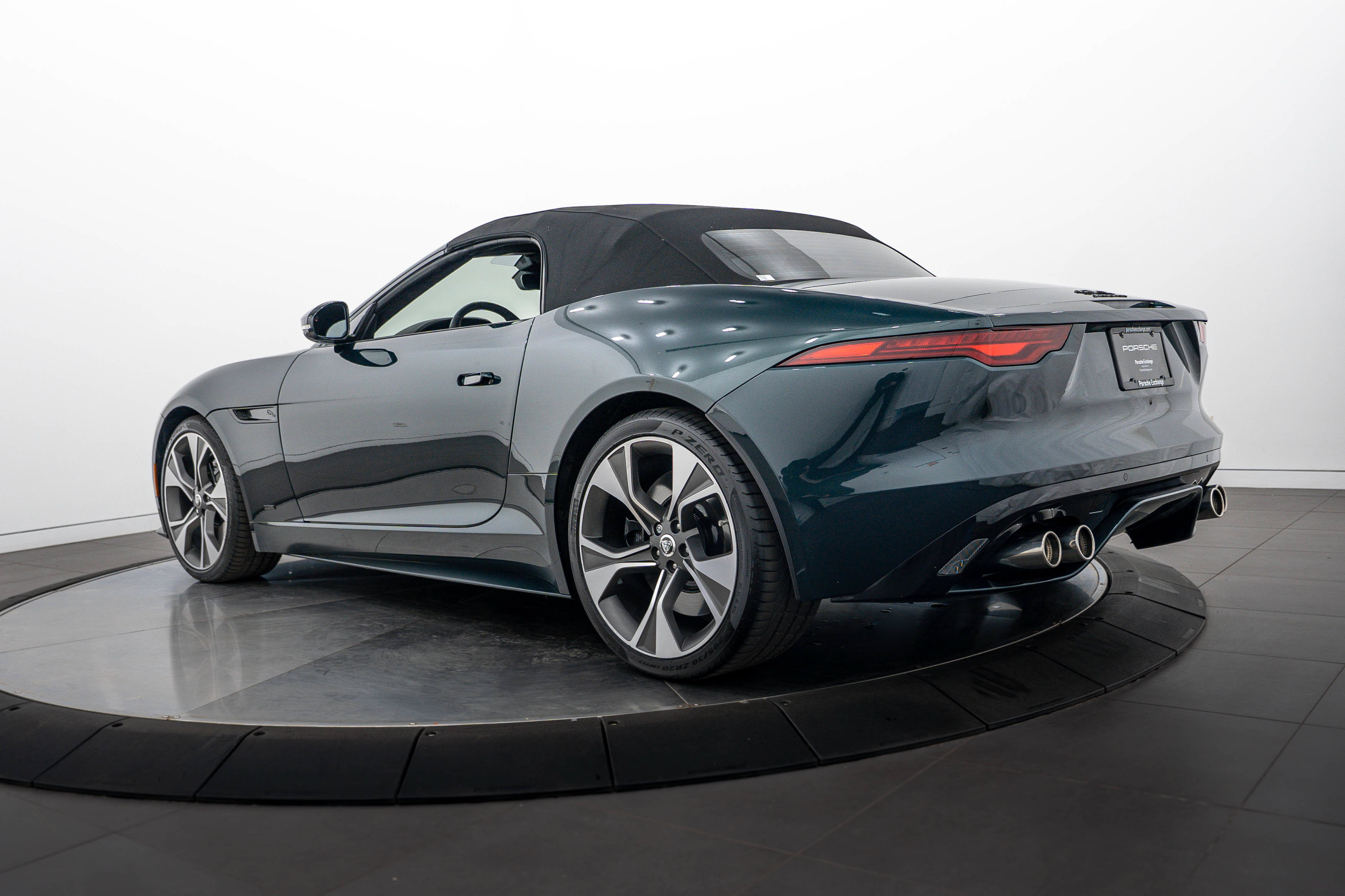 Used 2024 Jaguar F-TYPE Convertible AWD image 27