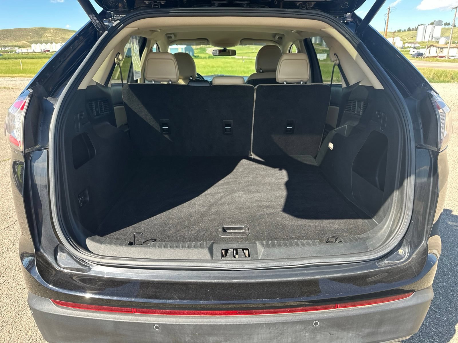 Used 2018 Ford Edge SEL w/ Equipment Group 201A AWD/4WD image 24