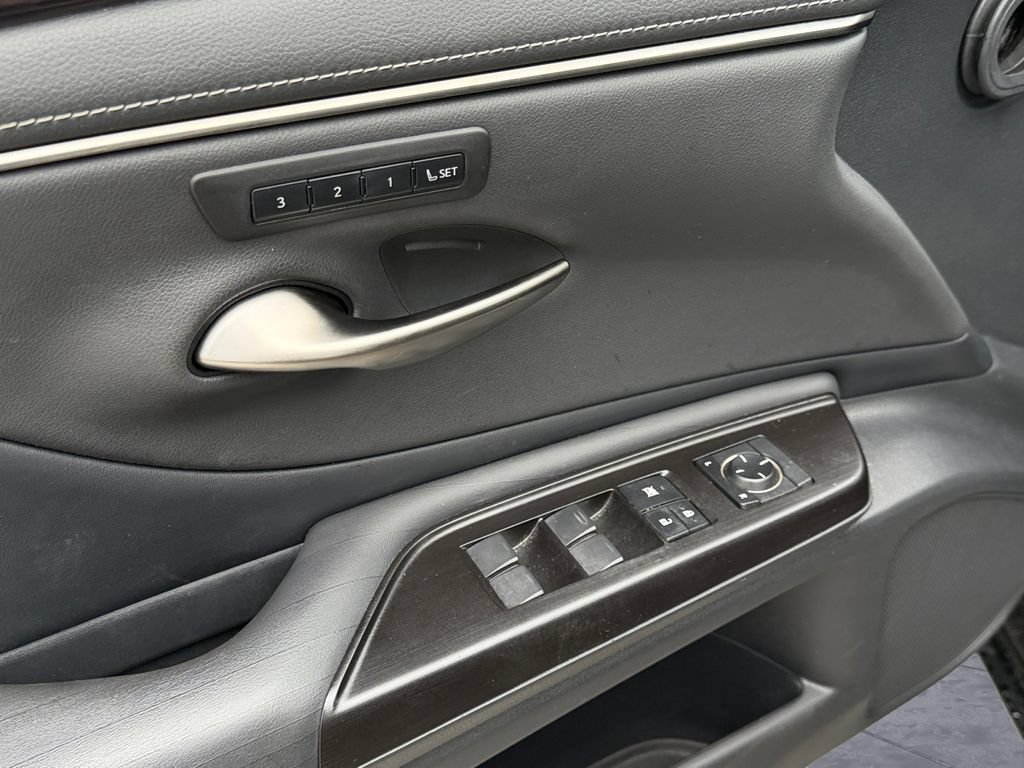 Used 2019 Lexus ES 350 w/ Accessory Package 2 FWD image 13