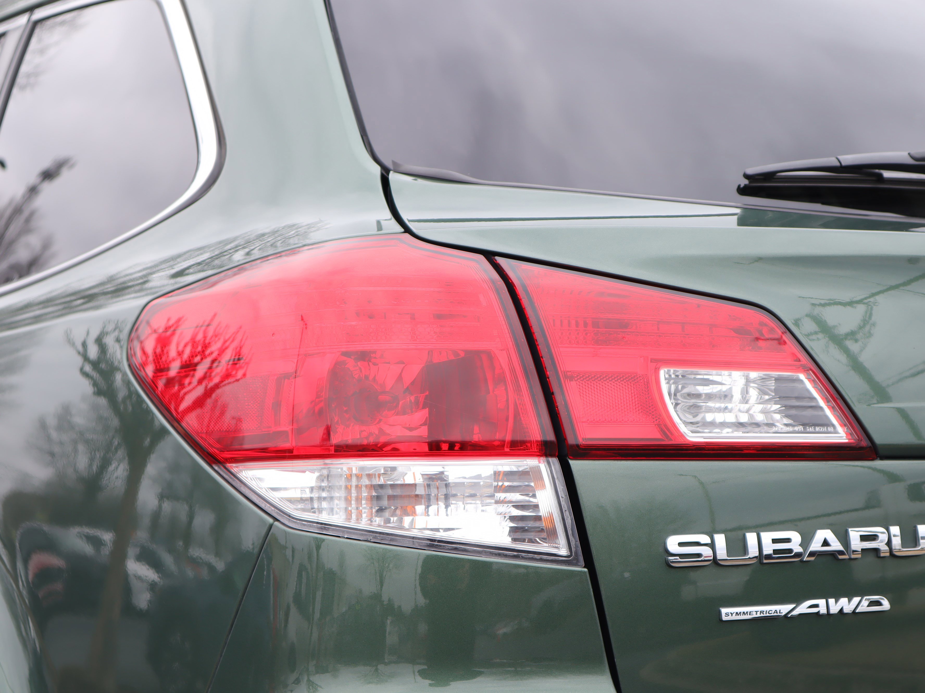 Used 2013 Subaru Outback 2.5i Limited image 35