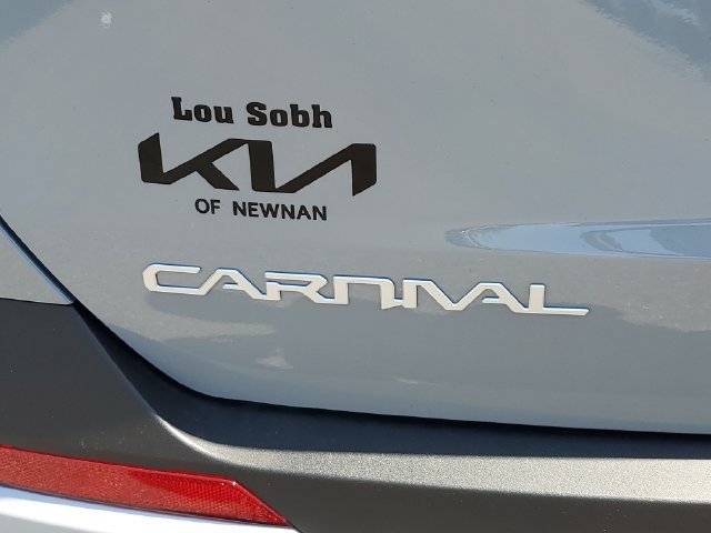 New 2026 Kia Carnival EX FWD image 13