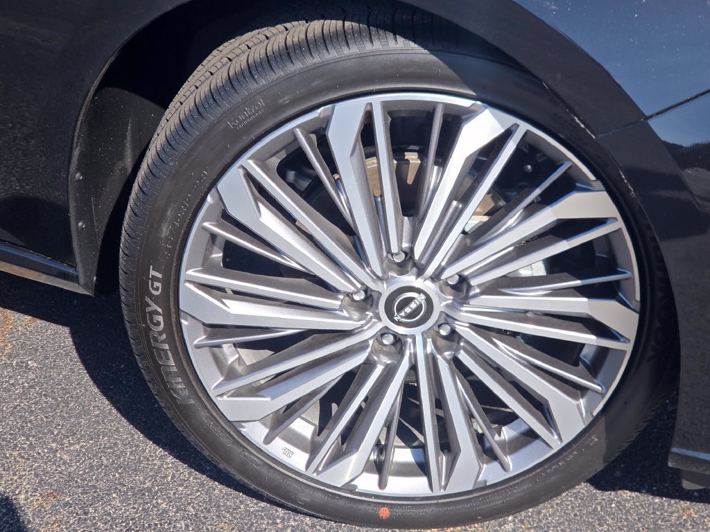 New 2026 Nissan Altima 2.5 SV FWD image 17
