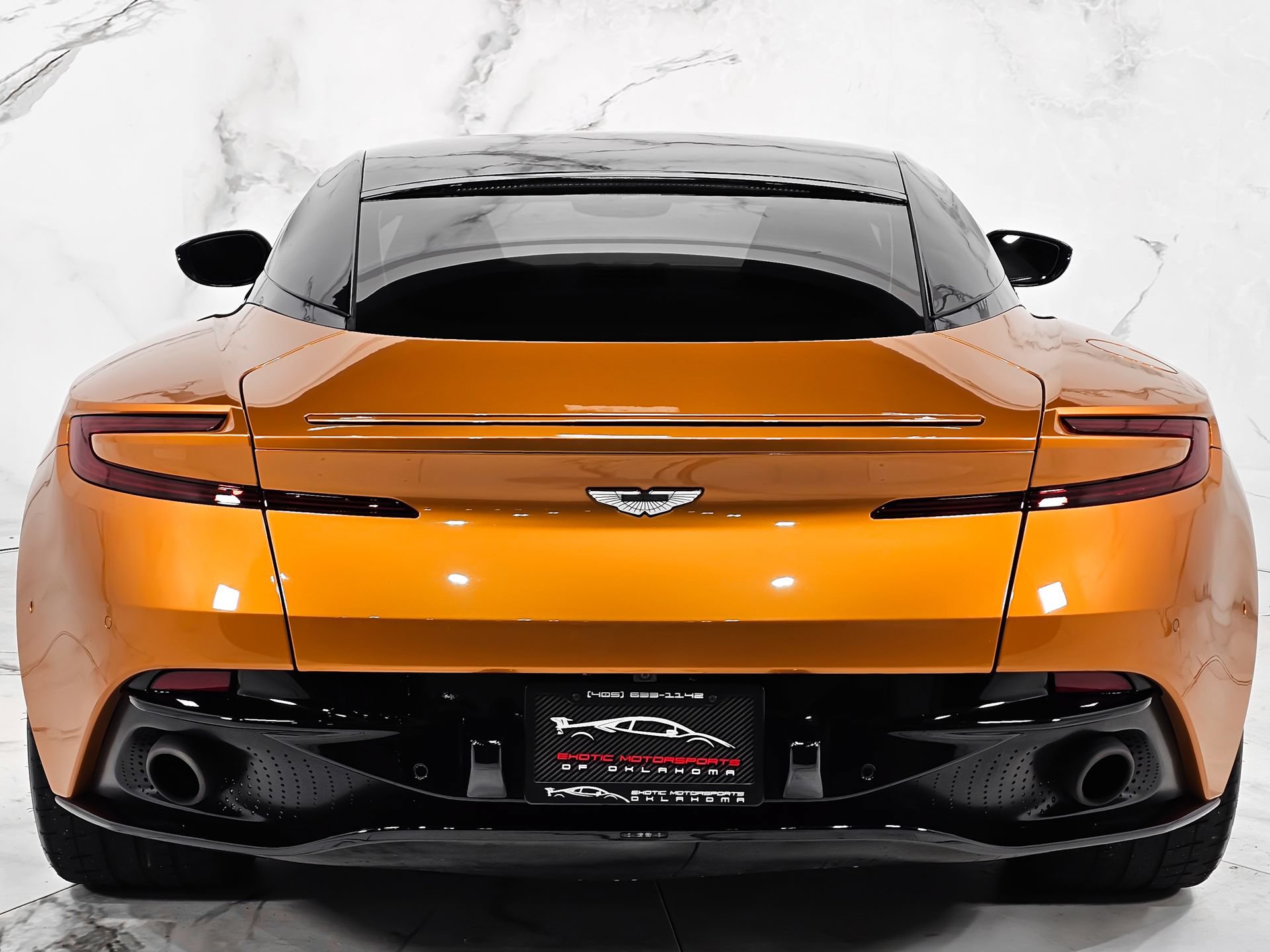 Used 2017 Aston Martin DB11 V12 RWD image 10