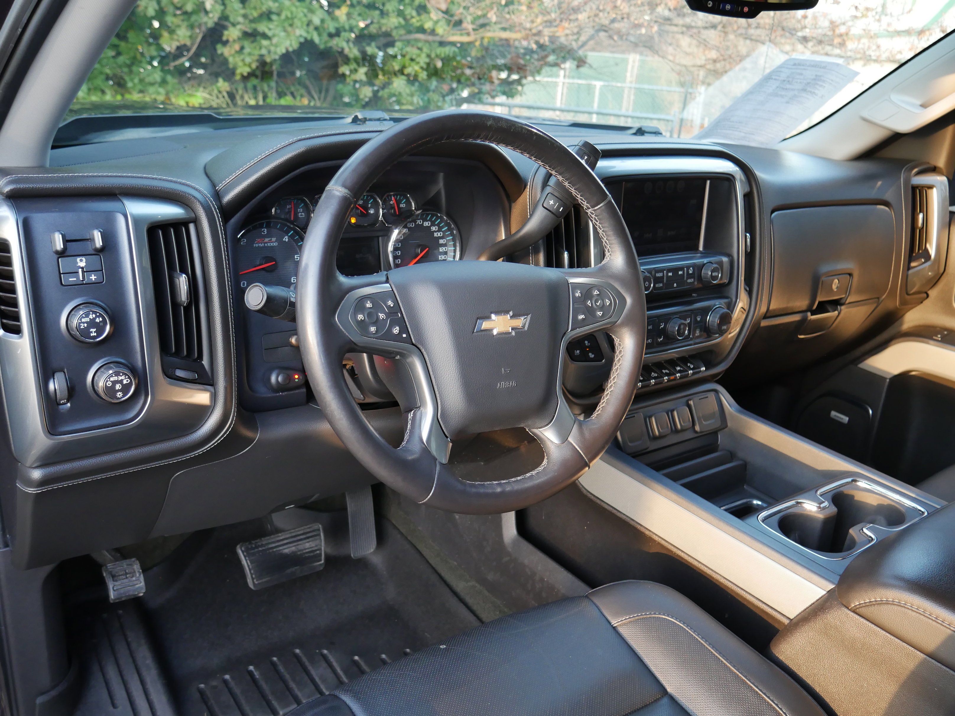 Used 2016 Chevrolet Silverado 1500 LTZ Z71 w/ LTZ Plus Package image 4