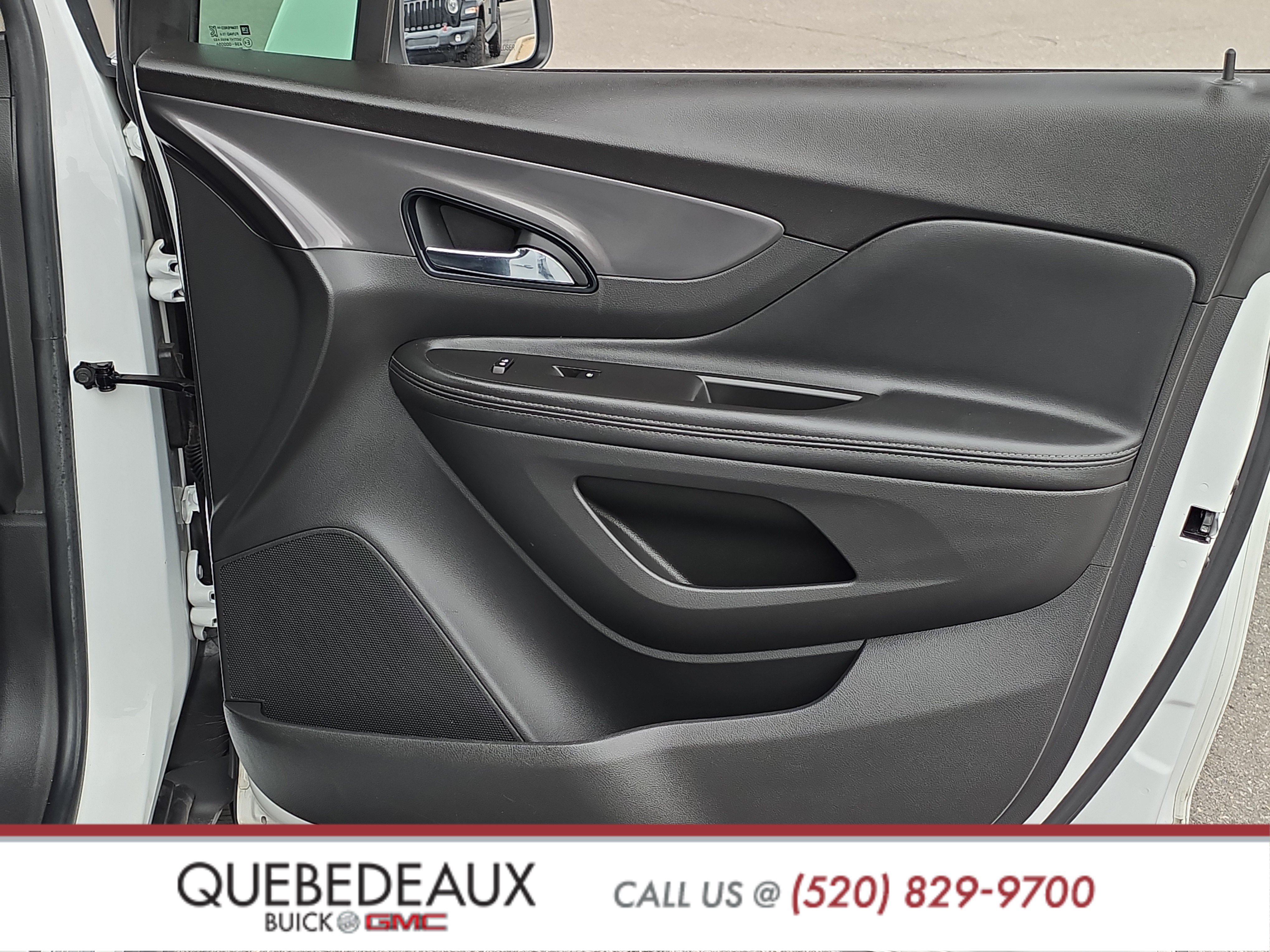 Used 2021 Buick Encore Preferred FWD image 27