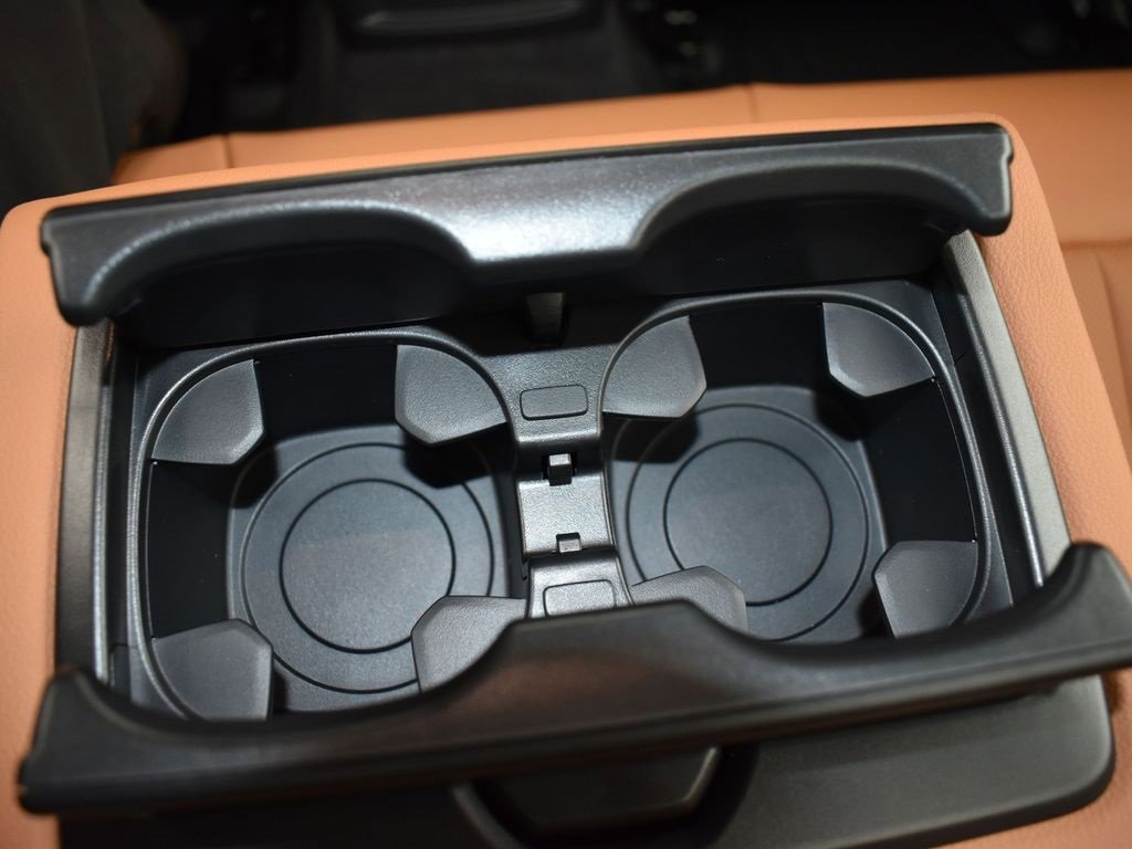 New 2026 BMW 330i Sedan w/ M Sport Package image 19