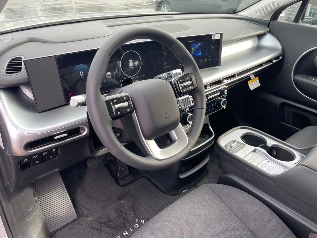 New 2026 Hyundai Ioniq 9 SE AWD/4WD image 16