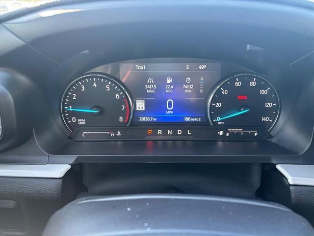 Used 2023 Ford Explorer XLT w/ Equipment Group 202A image 7